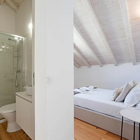 D. Joao IV Apartments By Lovelystay Porto Exterior photo