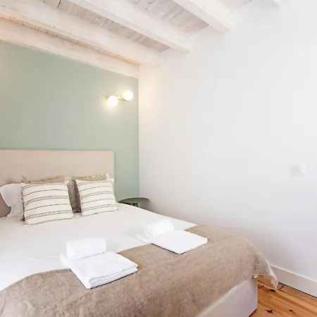 D. Joao IV Apartments By Lovelystay Porto Exterior photo