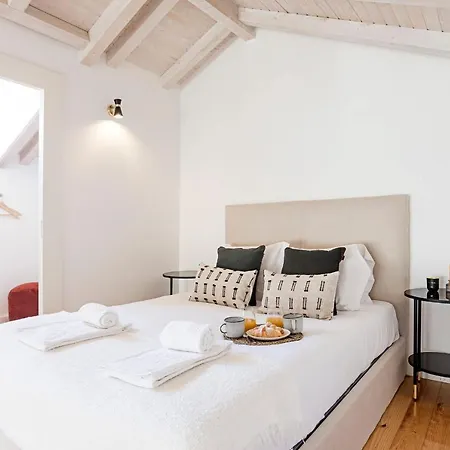 D. Joao IV Apartments By Lovelystay Porto Exterior photo