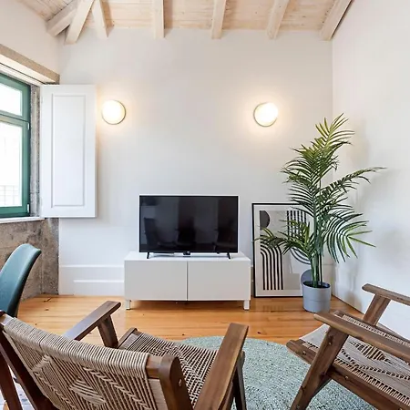 D. Joao IV Apartments By Lovelystay Porto Exterior photo